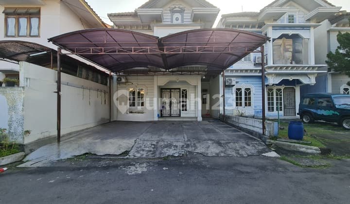 Rumah bagus siap pakai dekat pintu tol klodran solo