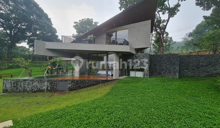 Villa mewah dan eksotik pemandangan istimewa di Jalan Raya Tuntang Salatiga