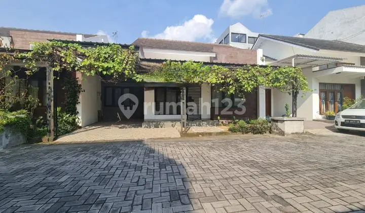 Rumah bagus siap huni di cluster dekat solo baru
