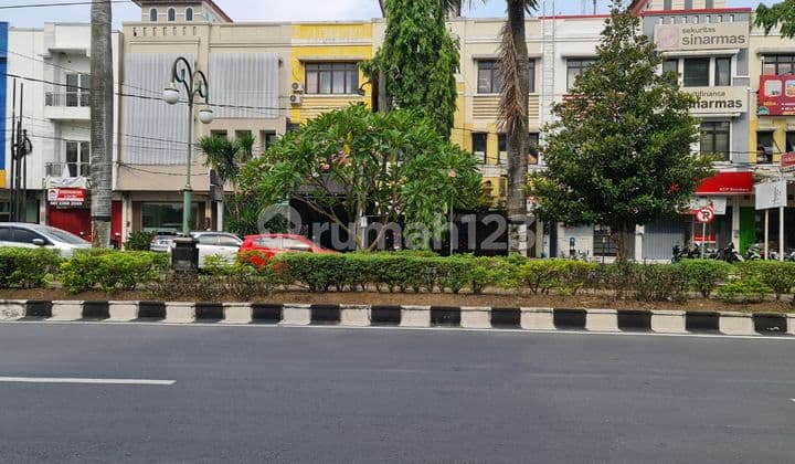 Ruko strategis jalan ir.soekarno solo baru