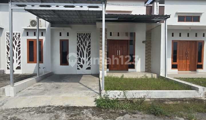 Rumah Baru Murah Dekat Solo Baru