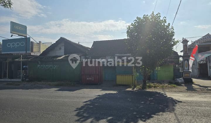 Toko Strategis Hitung Tanah Di Jalan Raya Baki Solo Baru