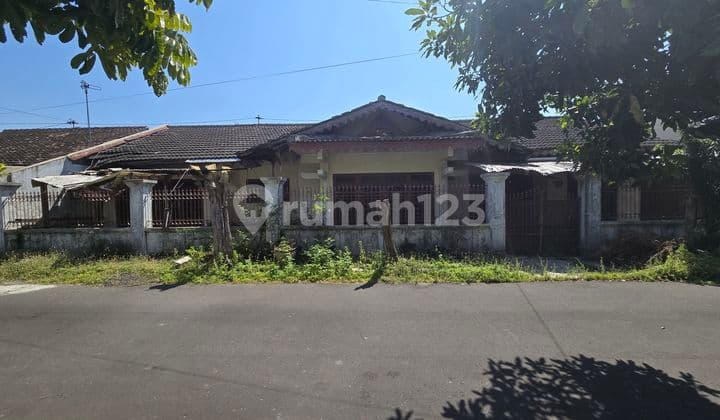 Rumah Hitung Tanah Di Perumahan Fajar Indah Baturan Colomadu Solo