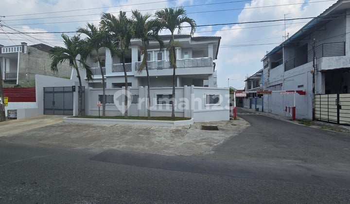 New Minimalist Luxury House Near Klodran Solo Toll Gate