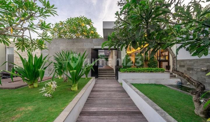 For Sale Luxury Villa Cluster Full Sea View