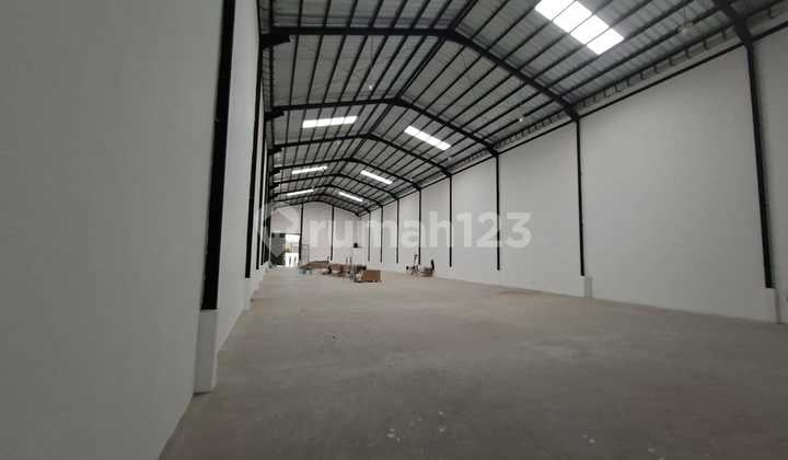 Sewa Gudang Laksana Business Park Uk15x62m Siap Pakai