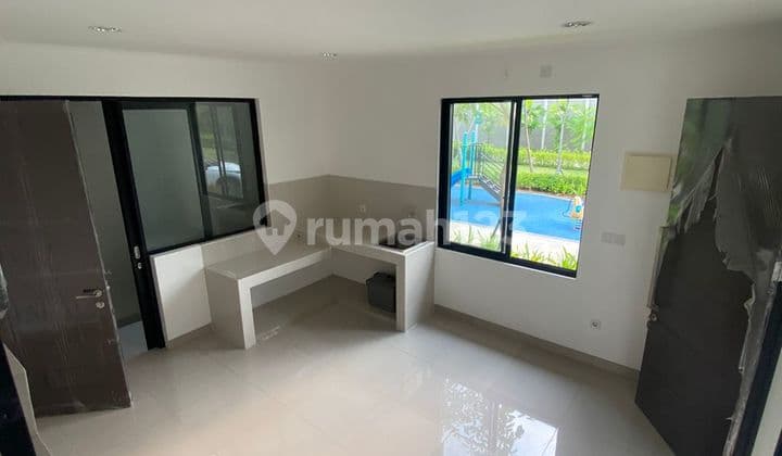 Sell millennial house in PIK 2 extension, size 4.5x10m, hook position.