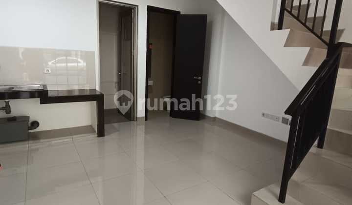 Sewa Rumah 2 Lantai Pik 2 Uk 4,5X10m Kosongan
