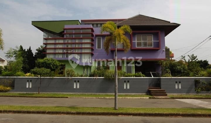 Rumah Mewah 3 Muka Full Furnished Kemang Pratama Bekasi