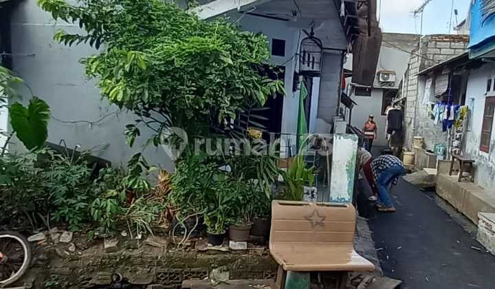 Rumah Pojok Strategis di Duren Sawit Jakarta Timur