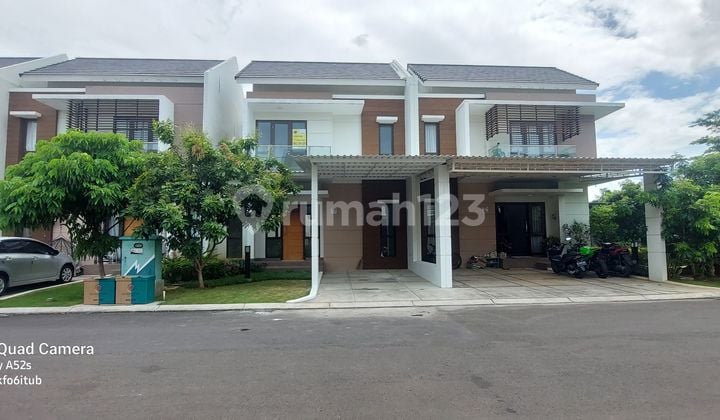 Rumah Lebar 8 Kanopi siap Huni Burgundy Summarecon Bekasi