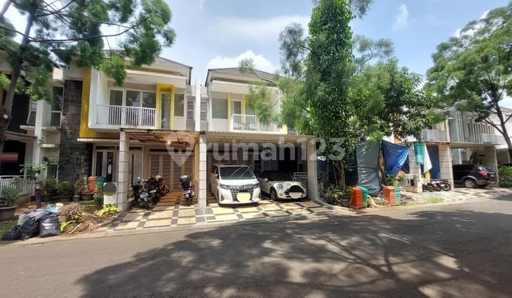 Rumah Bagus Semi Furnish Cakep 2 Lantai di Summarecon Bekasi