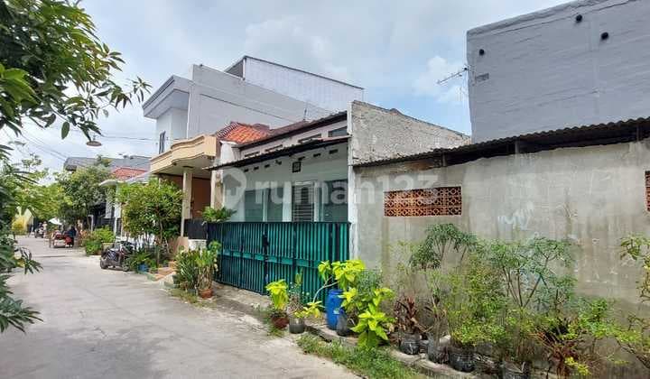 Rumah di Tengah Kota Lokasi Strategis Permata Hijau Bekasi Utara