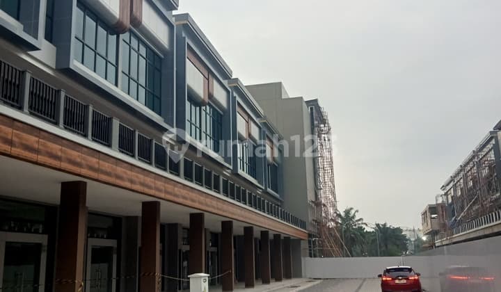 Ruko Terbaru Strategis 3 Lantai Terdepan di Summarecon Bekasi