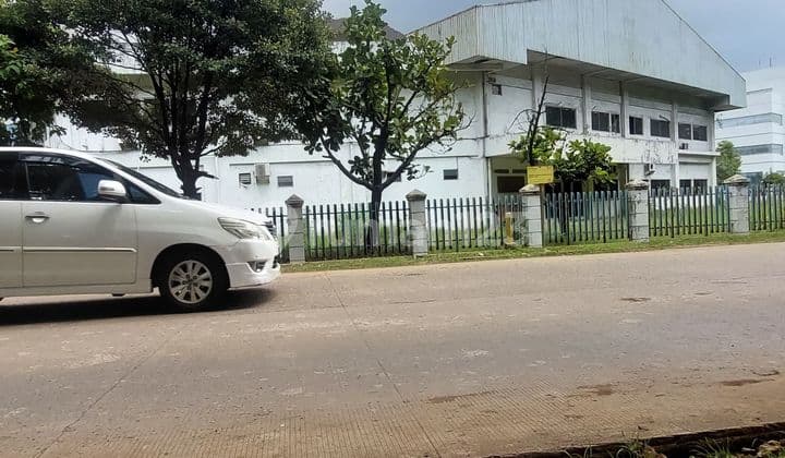 Gudang Besar Strategis Di Kawasan Industri Pulogadung Jakarta Timur