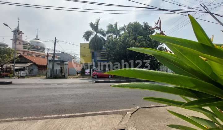 Ruang Usaha Siap Pakai Strategis di Pinggir Jl. Raya Siliwangi