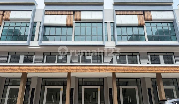 Disewakan Ruko Baru Crystal Commercial Di Summarecon Bekasi