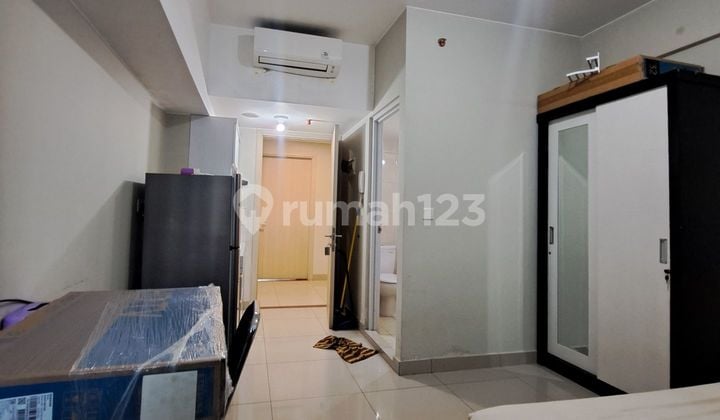 Disewakan Studio Furnish Siap Huni View Pool SUMMARECON BEKASI
