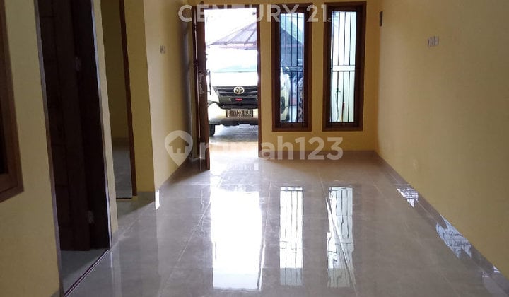 Minimalist Beautiful 3 BR House in Utan Kayu