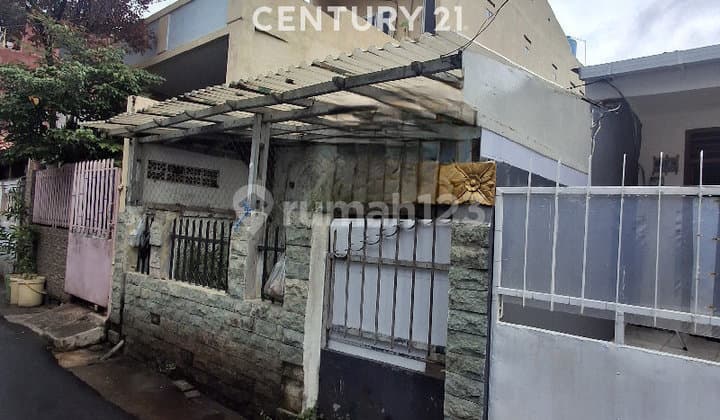 Old House, Land Count, Near Mardani Raya Road, Cempaka Putih