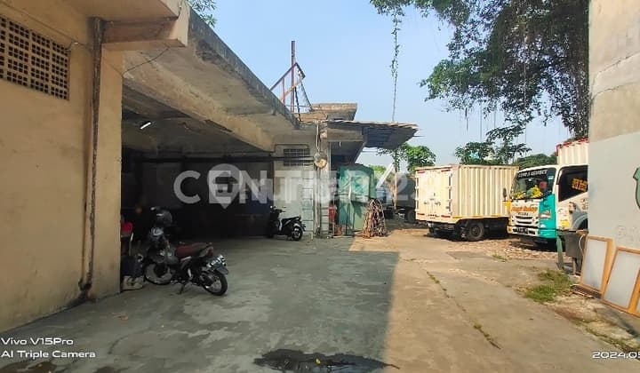 Dijual Ruang Usaha Hitung Tanah di Daerah Palmerah Jakarta Pusat