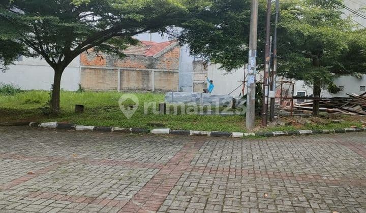 Tanah luas 366 m² cocok untuk tinggal dan kost selangkah dari jalan raya di Griya loka BSD