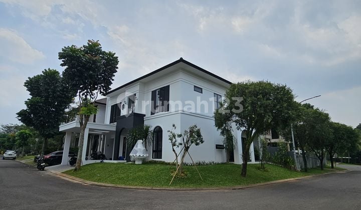 Rumah Baru Ada Swimming Pool Dekat Kampus Atmajaya Aeon Mall di BSD Avani