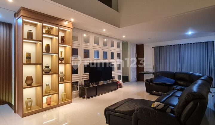 Rumah Asri SHM 2 Lantai Bagus ada kelebihan tanah dekat Tol di Delatinos BSD