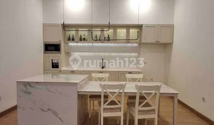 Brand New House Cluster Favorite di Alam Sutera