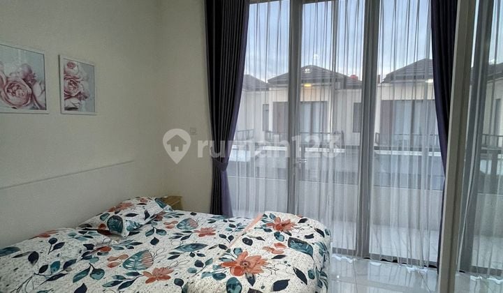 Rumah Jual Rugi SHM Cantik Terawat di Lavon Swan City Tangerang