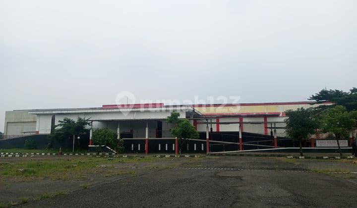 Tanah dan Gedung HGB 24000 m² lokasi ramai di Ciputat Tangerang Selatan