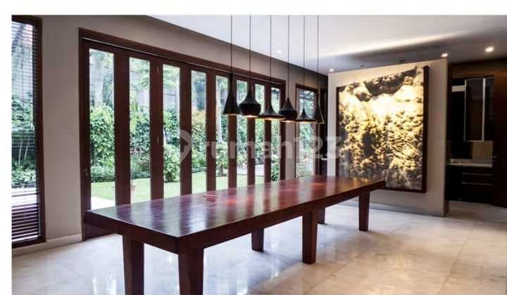 Rumah Mewah Bebas Banjir Ada Swimming Pool di Pondok Indah