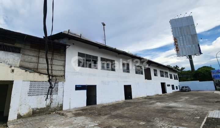 Gudang Pabrik Ada Kantor Lokasi Jalan Besar Akses Container 40 Feet Shm Di Cengkareng Jakarta Barat