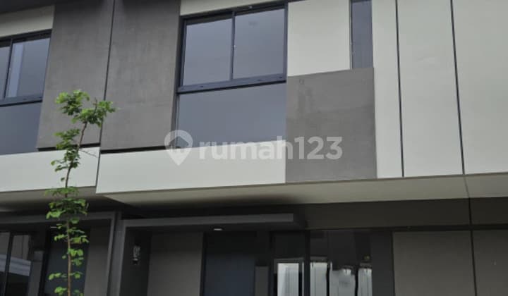 House in Park Serpong Cluster Cityzen Park West in Legok