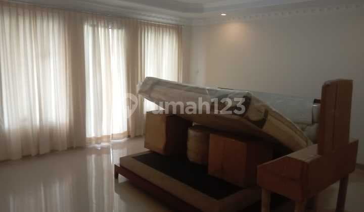 Rumah SHM di Di Sewakan Cluster Pasadena Modernland