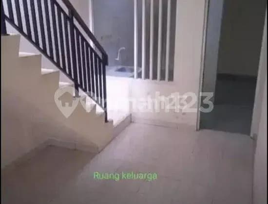 Rumah 2 Lantai Bagus di Cluster Havana Modernland Tangerang