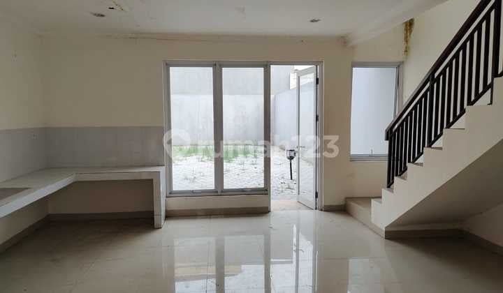 Nice 2-Story House in Pasadena Cluster Modernland Tangerang