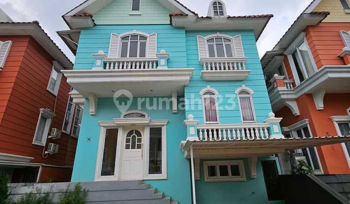 Rumah di Sewakan 2 Lantai di Cluster Omaha Village, Gading Serpong , Tangerang