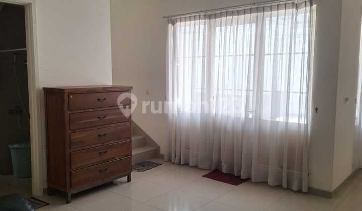 Rumah 2 Lantai Bagus Unfurnished di Cluster Daru Suvarna Sutera Tangerang
