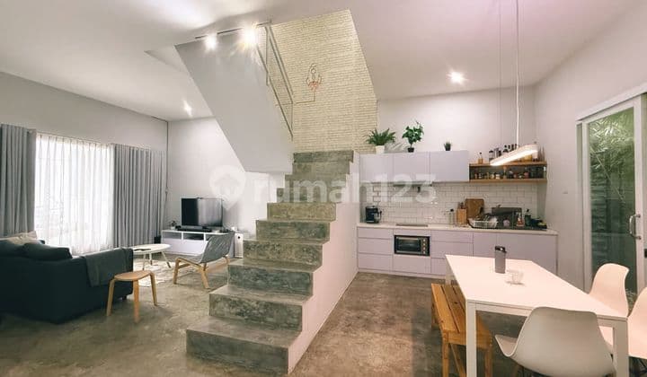 Rumah Siap Huni di MB RESIDENCE Cakep Banget Rumah 3 lantai