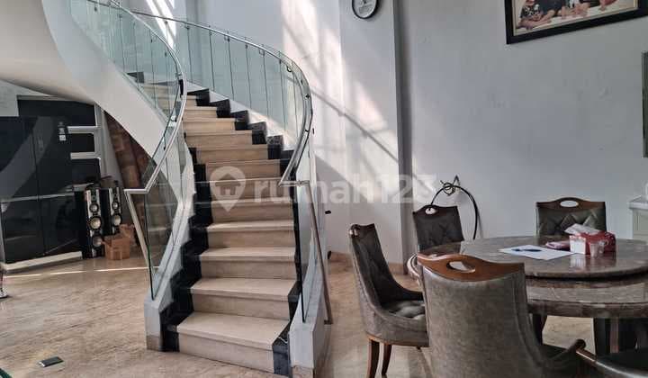 For Sale Cheap Luxury House Ready to Use Hoek Furnish in Citra Garden 2, West Jakarta