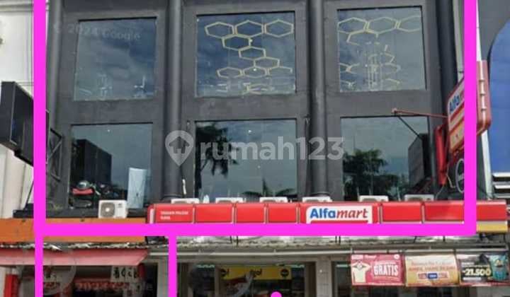 Disewakan Ruko Gandeng 3, Rapi , Cocok untuk Gereja Strategis di Taman Palem Lestari Jakarta Barat/ Office ,