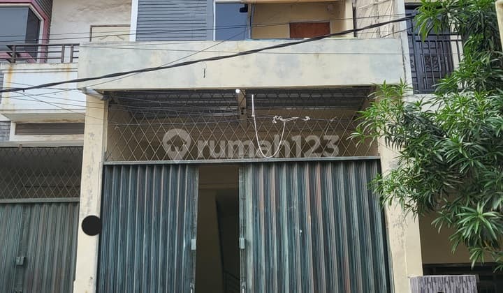 For Sale: 2.5-Story Strategic Shop House in Cengkareng Indah, Kapuk