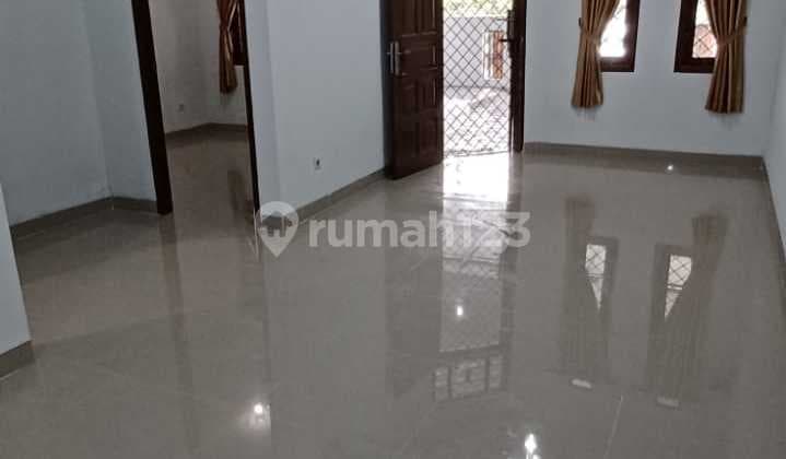 Rumah 1 Lantai Strategis di Graha Raya Bintaro, Dekat Alam Sutera