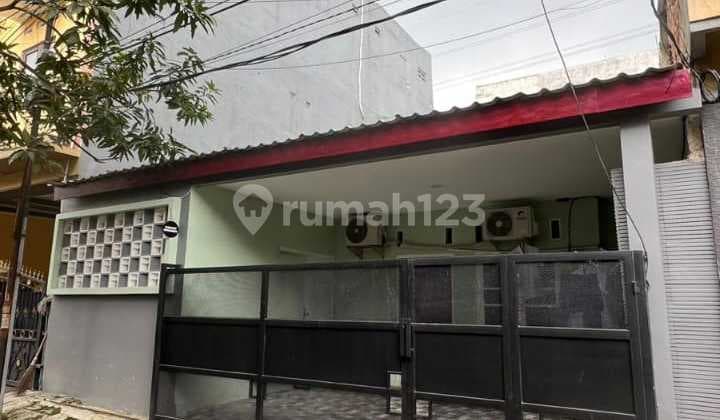 Dijual Rumah Kost 1 Lantai 7 Kamar Tidur di Karawaci, Tangerang