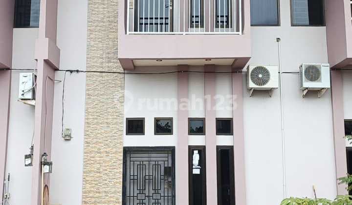 Dijual Cepat Rumah 2.5 Lantai Di Angel Town Square, Kota Jambi