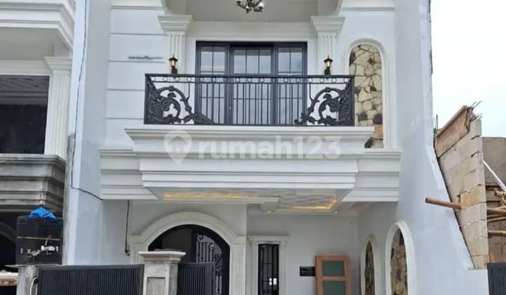 Dijual Cepat Rumah Baru 2 Lantai American Classic di Poris Indah