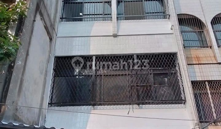 For Sale Fast 4-Storey Shop House for Rent in Pangeran Jayakarta, Mangga Dua