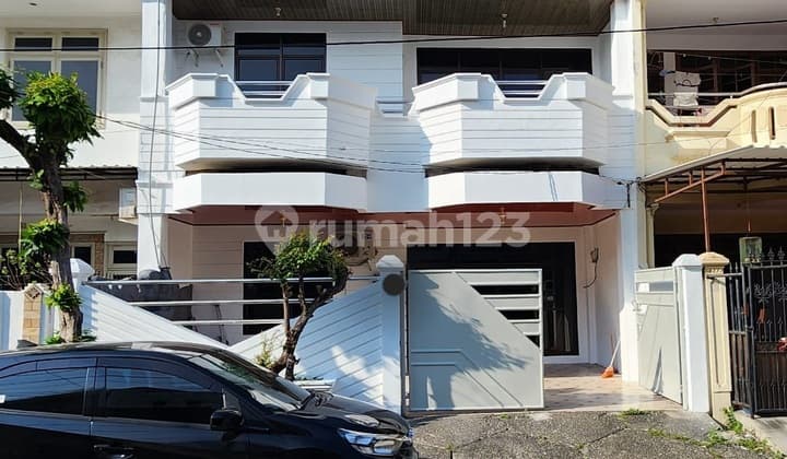 Disewakan Cepat Rumah 2 Lantai Semi Furnished di Muara Karang