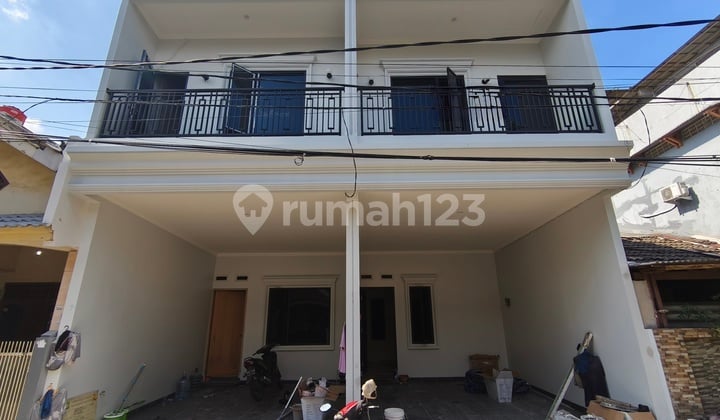 Dijual Cepat Rumah Baru 2 Lantaidi Cipondoh Makmur, Tangerang